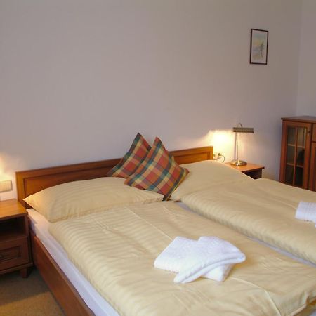 Hotel Loucky Litvínov Esterno foto